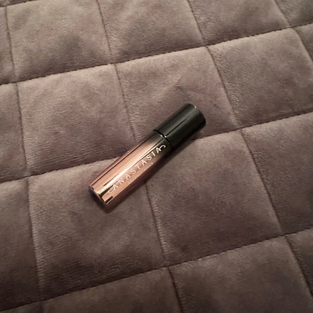 New! 💕4 for 30💕Anastasia Beverly Hills mascara